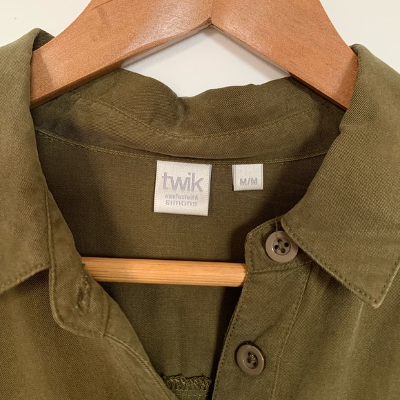 Henley Dress - Picture 3 of 3